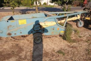 potato digger machine