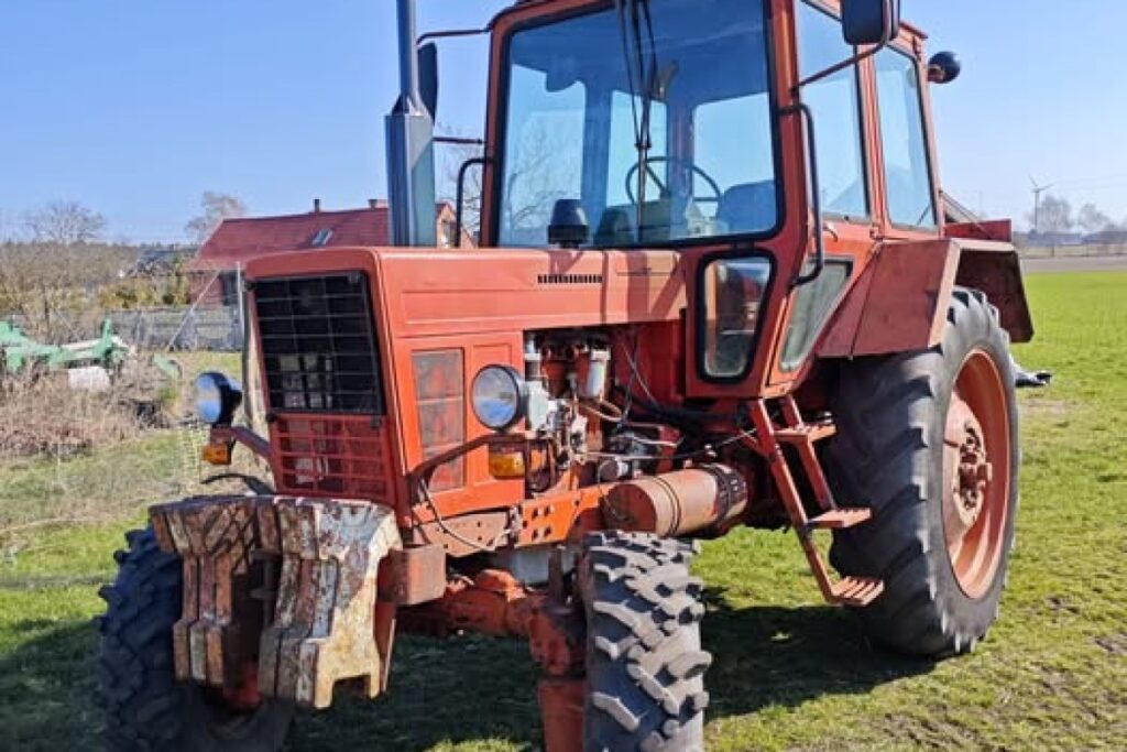 tractor Belarus