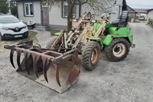 articulated loader