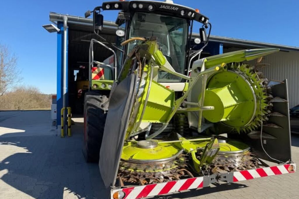 claas harvester corn