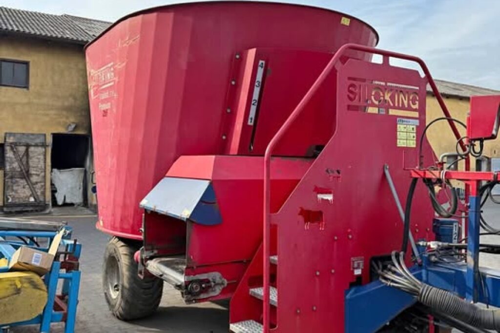 silage mixer