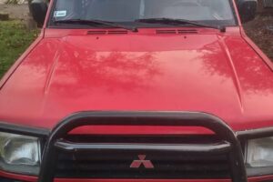 mitsubishi pajero car