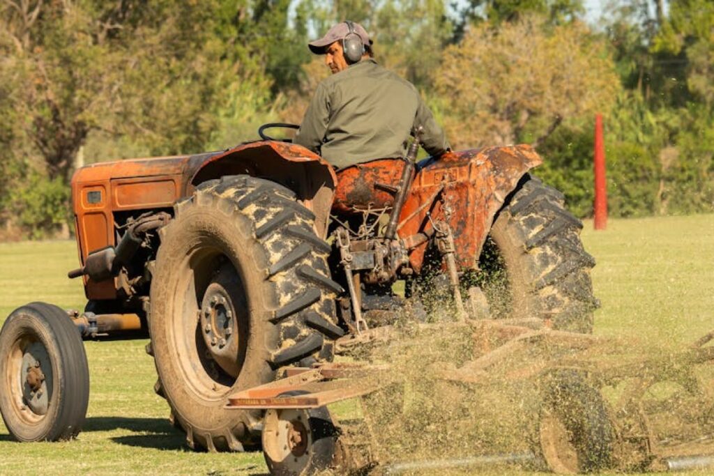 tractor field Argentina