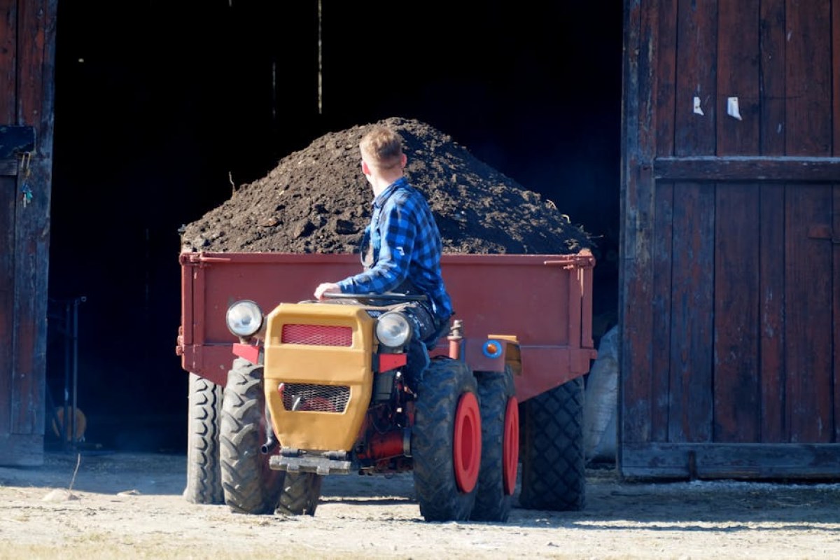 manure spreader