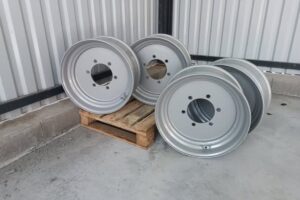 truck wheel rim