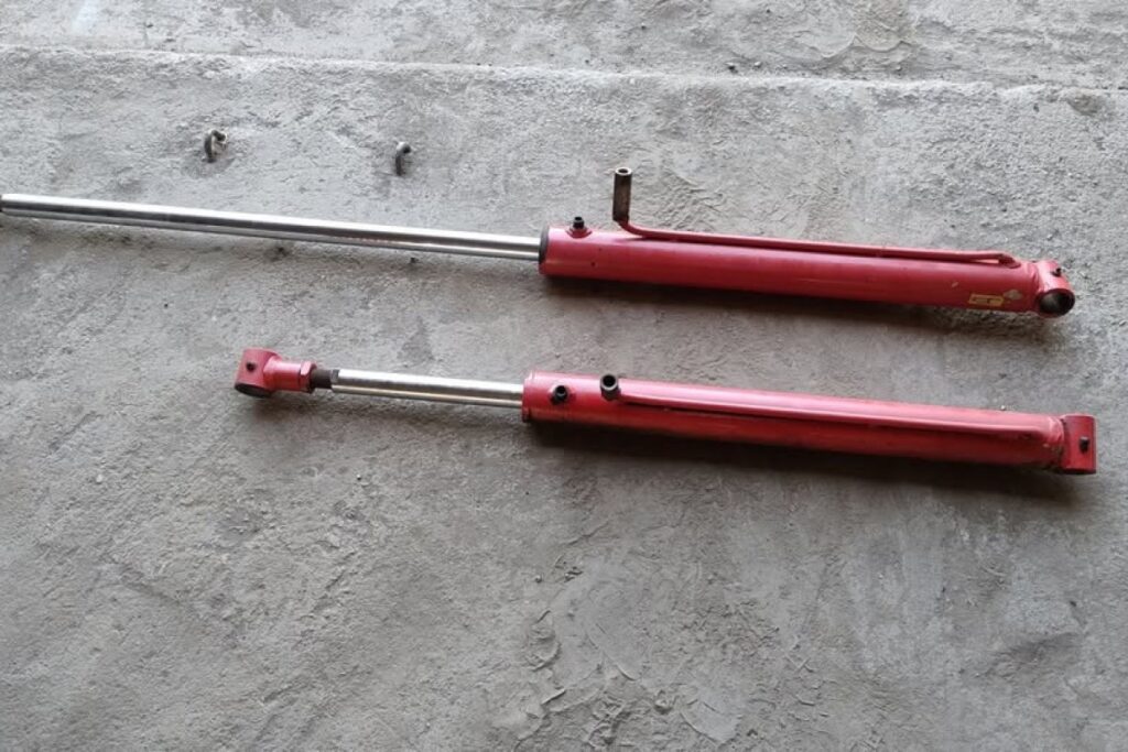 hydraulic cylinder