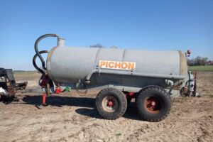 liquid manure spreader