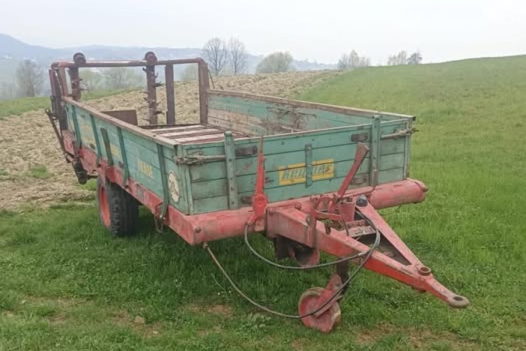 agricultural spreader gear