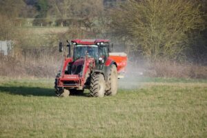 lime fertilizer spreader