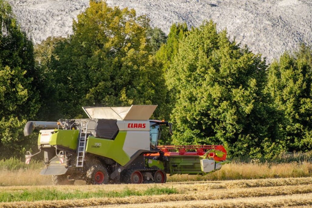 claas combine harvester