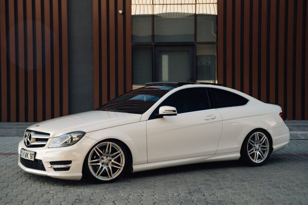 Mercedes W204