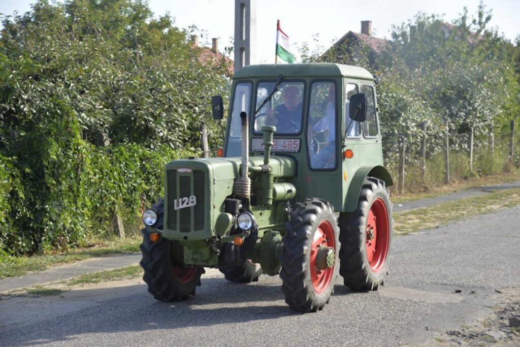 tractor Ursus C355