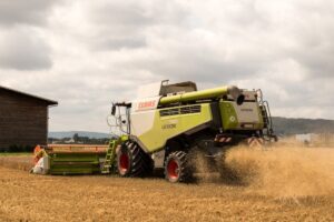 Claas Lexion 405 harvester