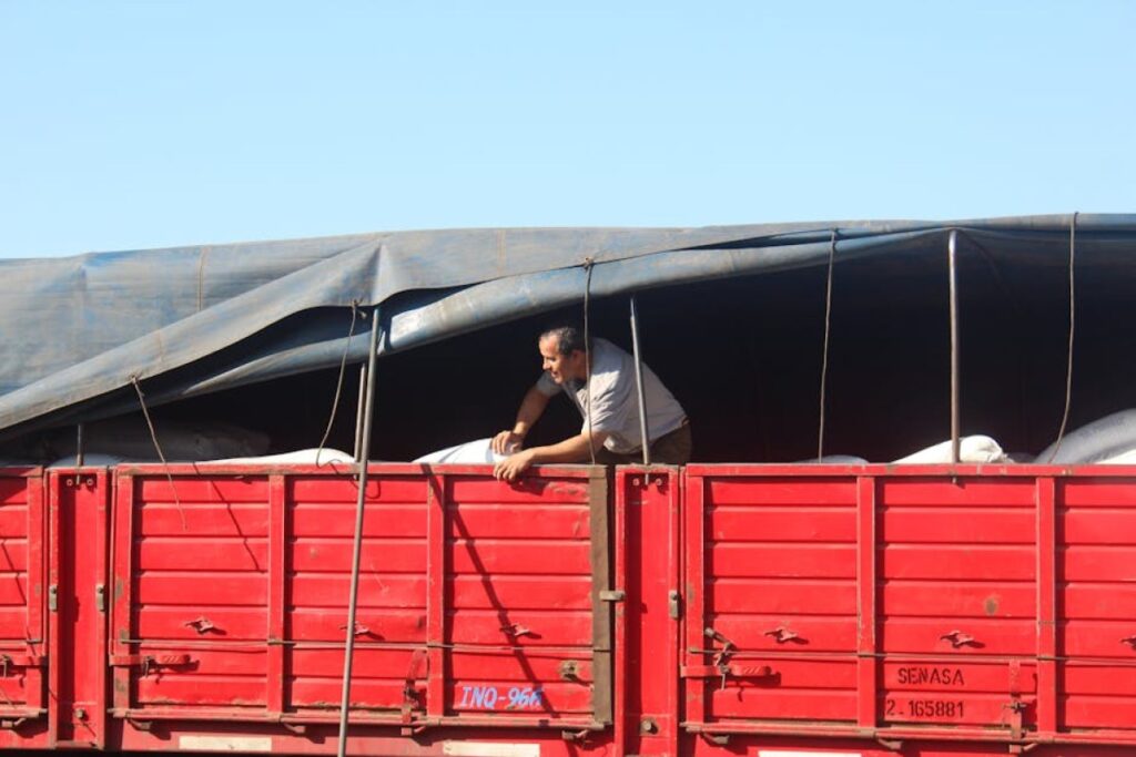 truck tarpaulin