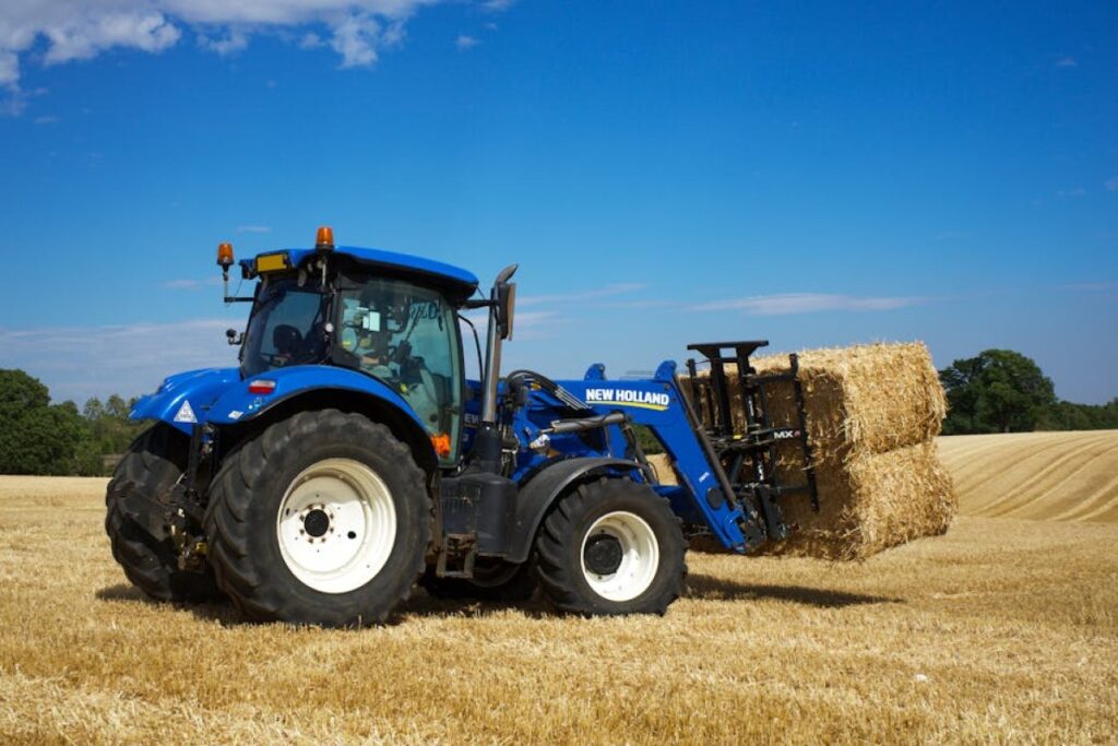 tractor New Holland T7060