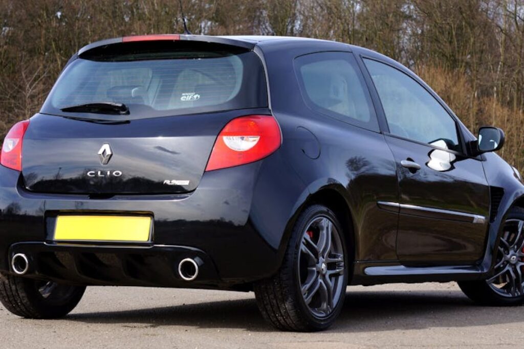 Renault Clio car