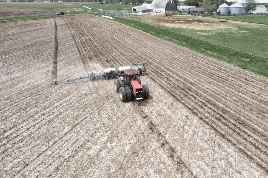 tractor field
