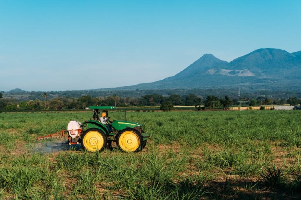sprayer tractor field