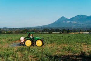 sprayer tractor field