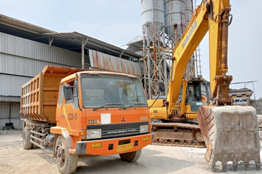 excavator Schaeff