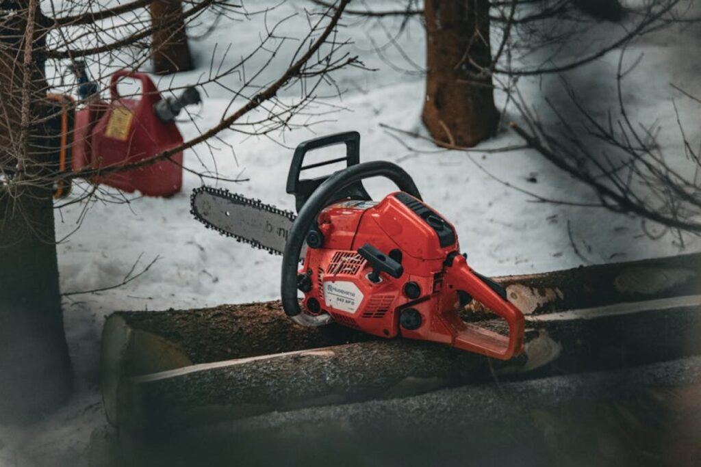chainsaw tool