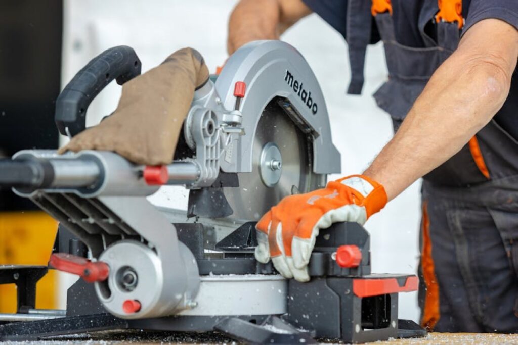 circular saw