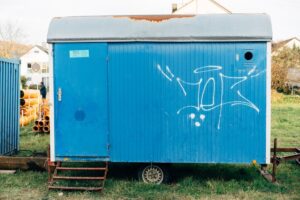 trailer side view