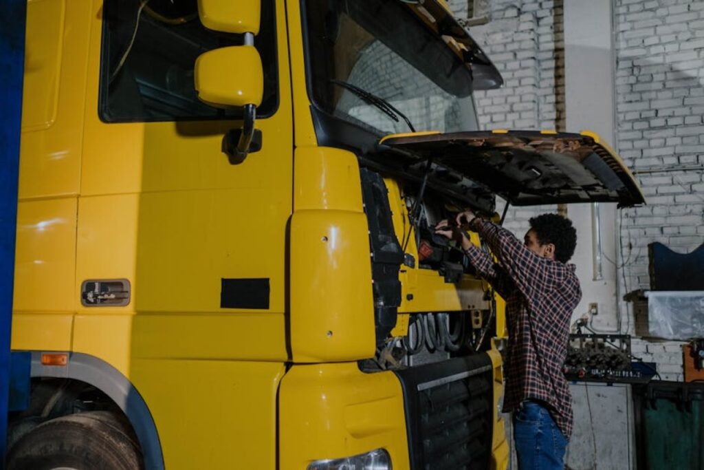 MAN truck tractor