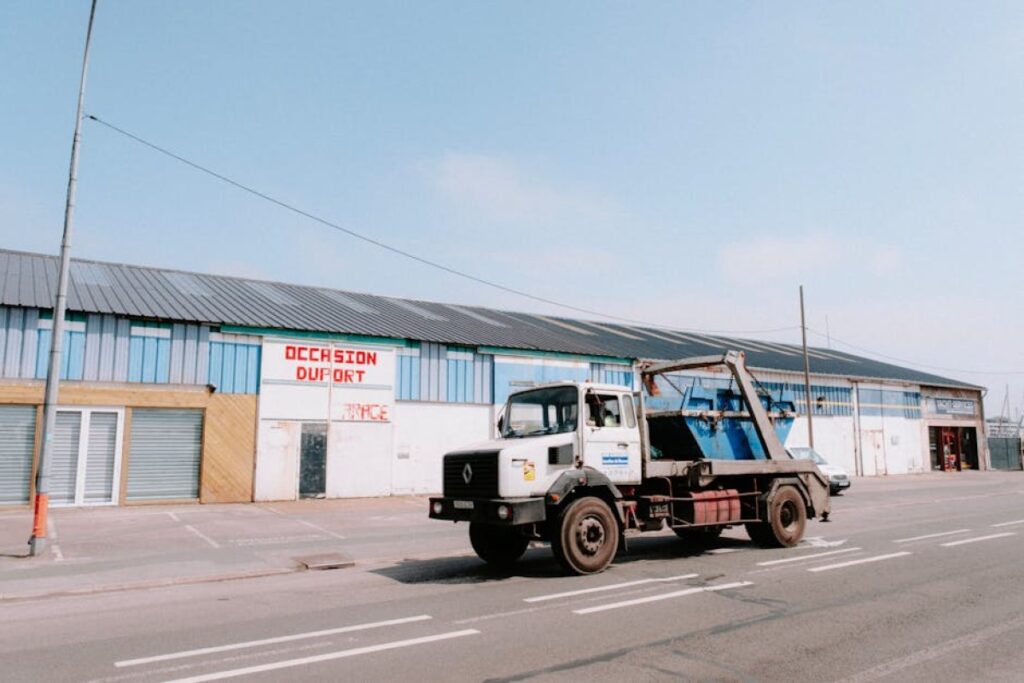 Renault Midlum tipper truck