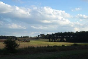 tractor field rest