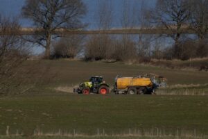 manure spreader