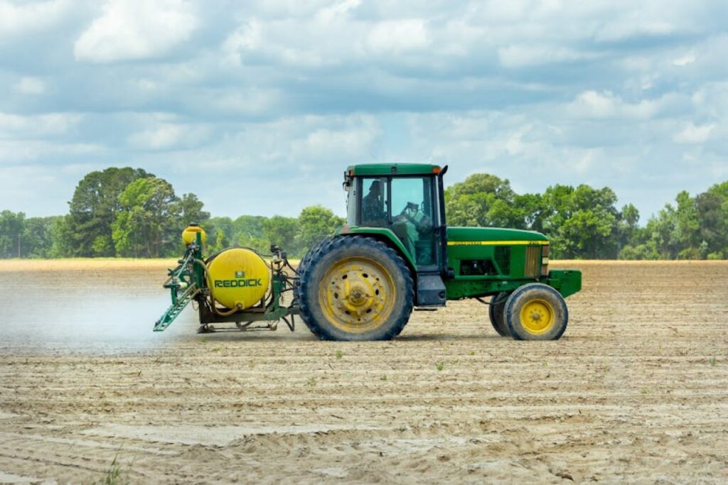 tractor sprayer