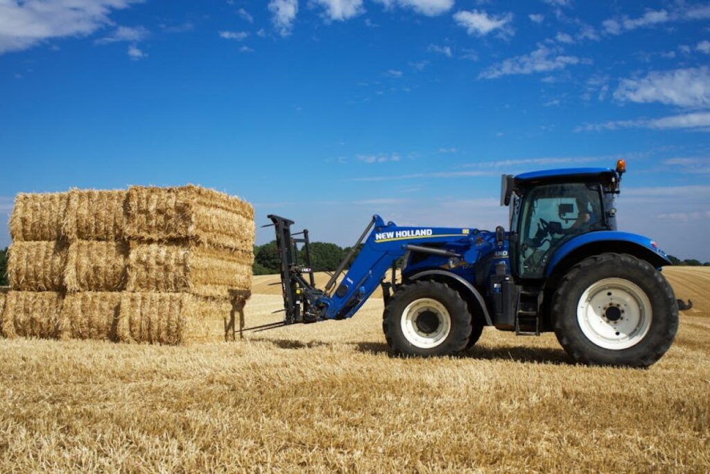 New Holland BR7060 baler