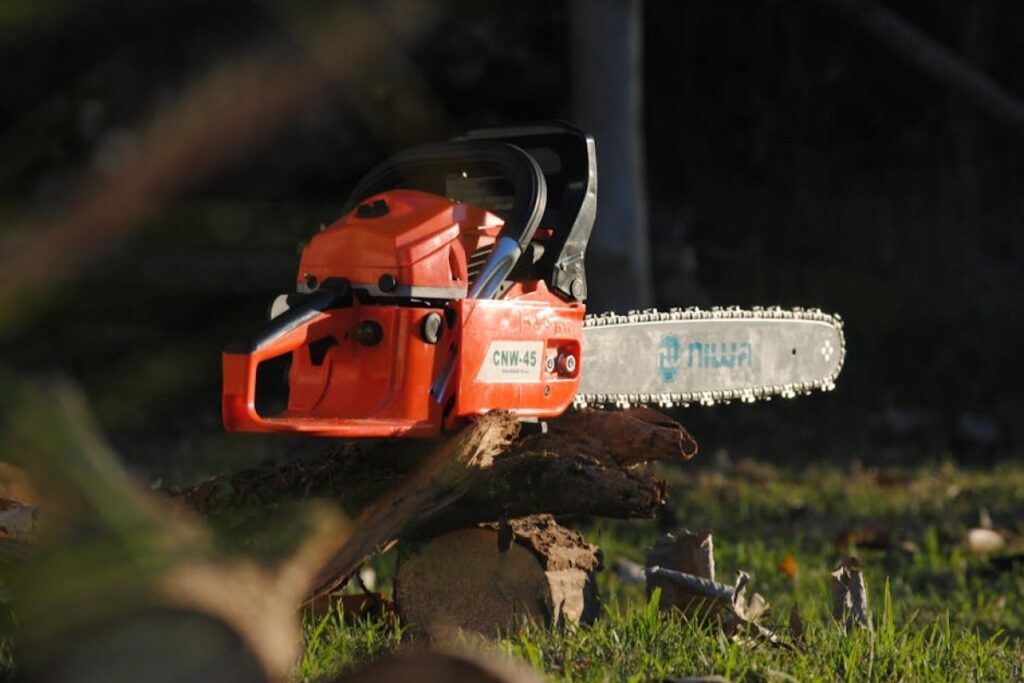 chainsaw tool