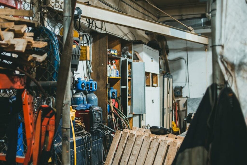 workshop cabinet