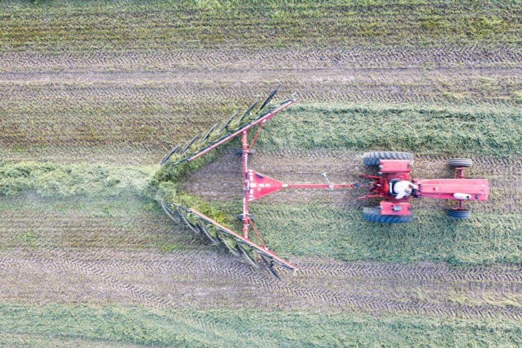 hay rake machine