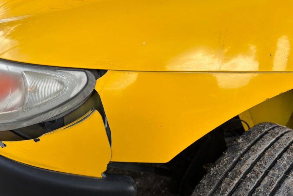 Toyota Avensis damage