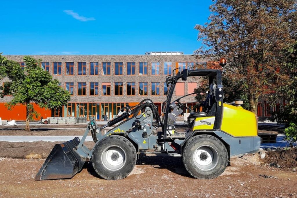 Weidemann mini loader