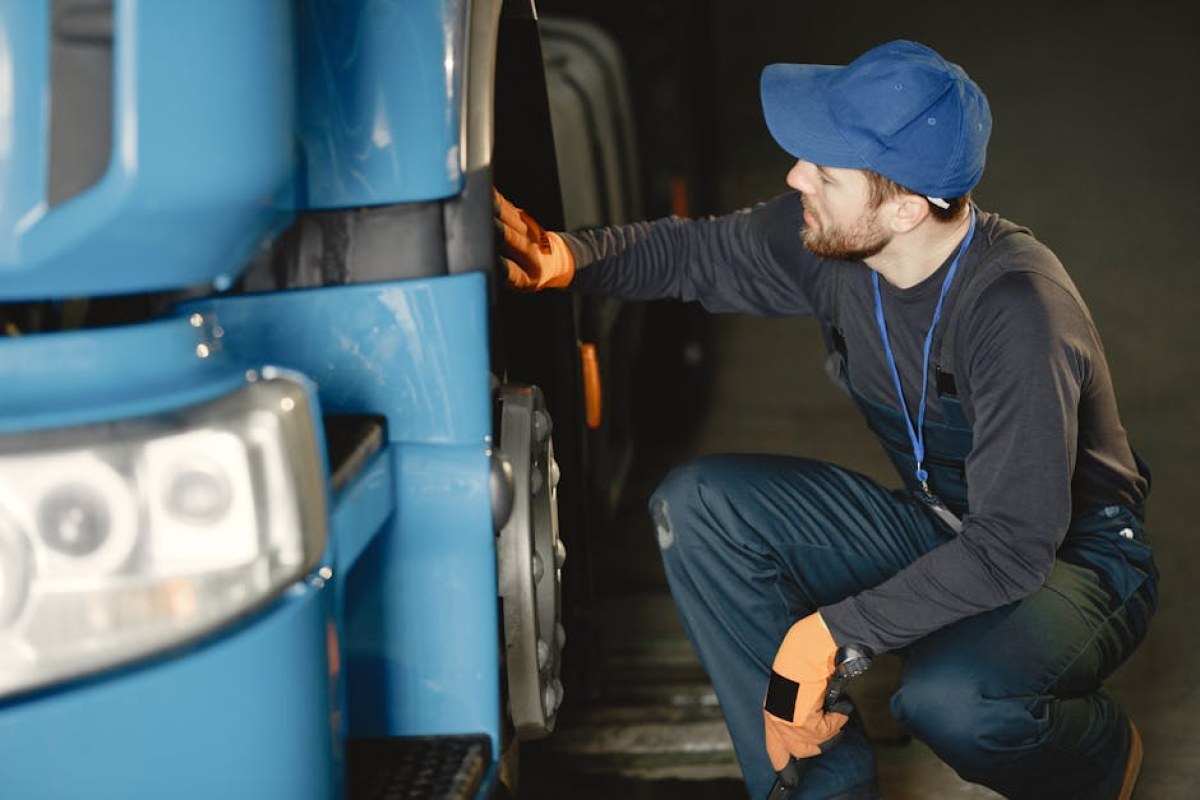 truck inspection road