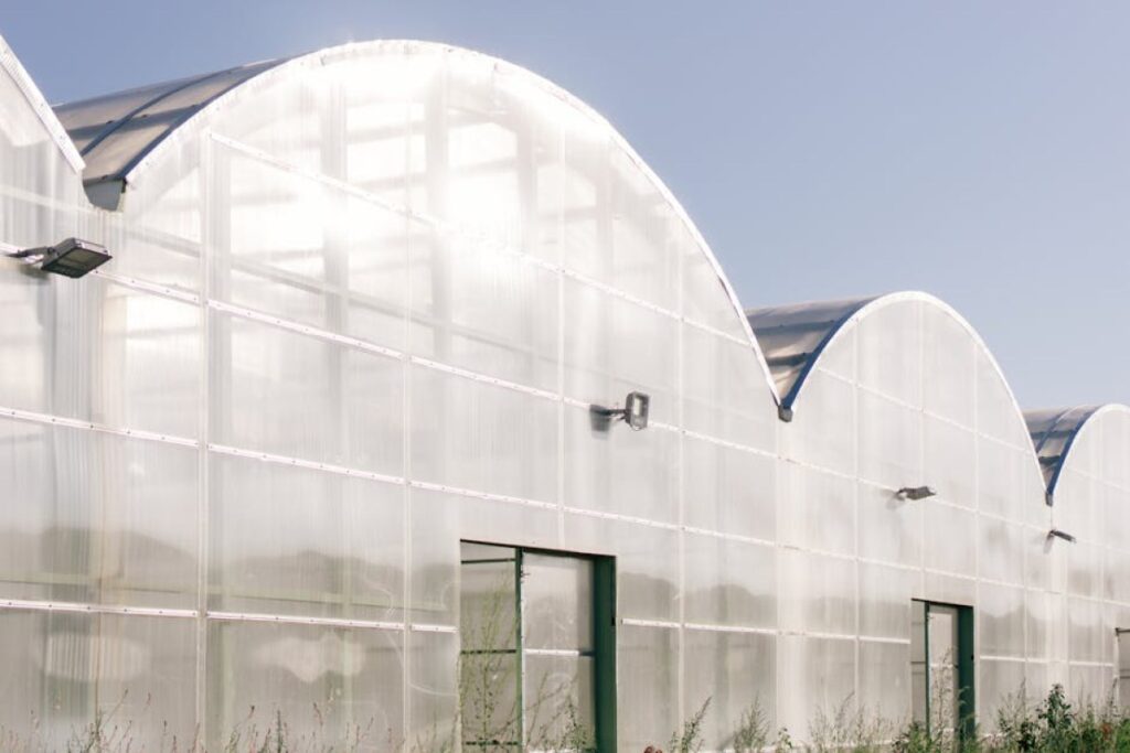 greenhouse polycarbonate structure