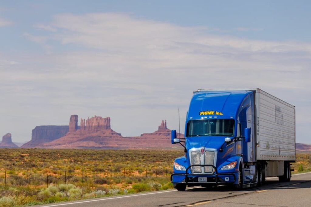 semi-trailer curtainsider