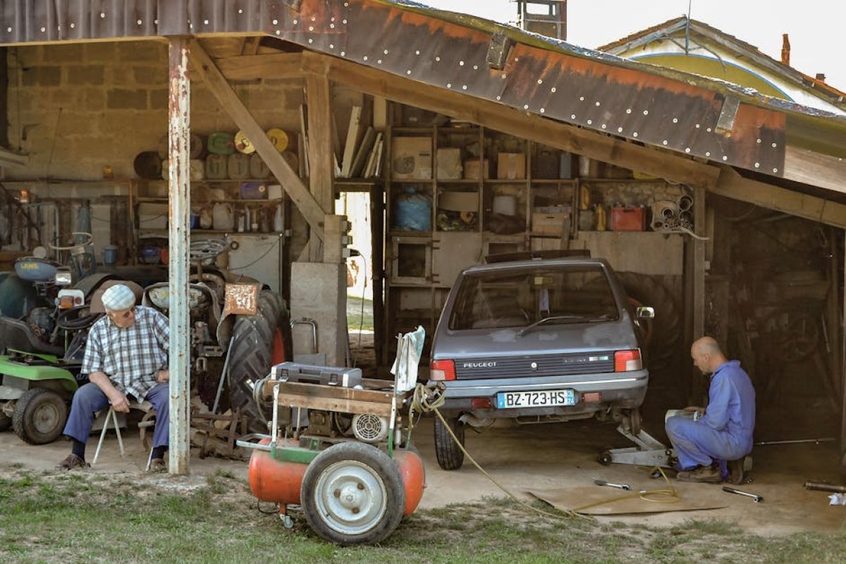 tractor renovation workshop