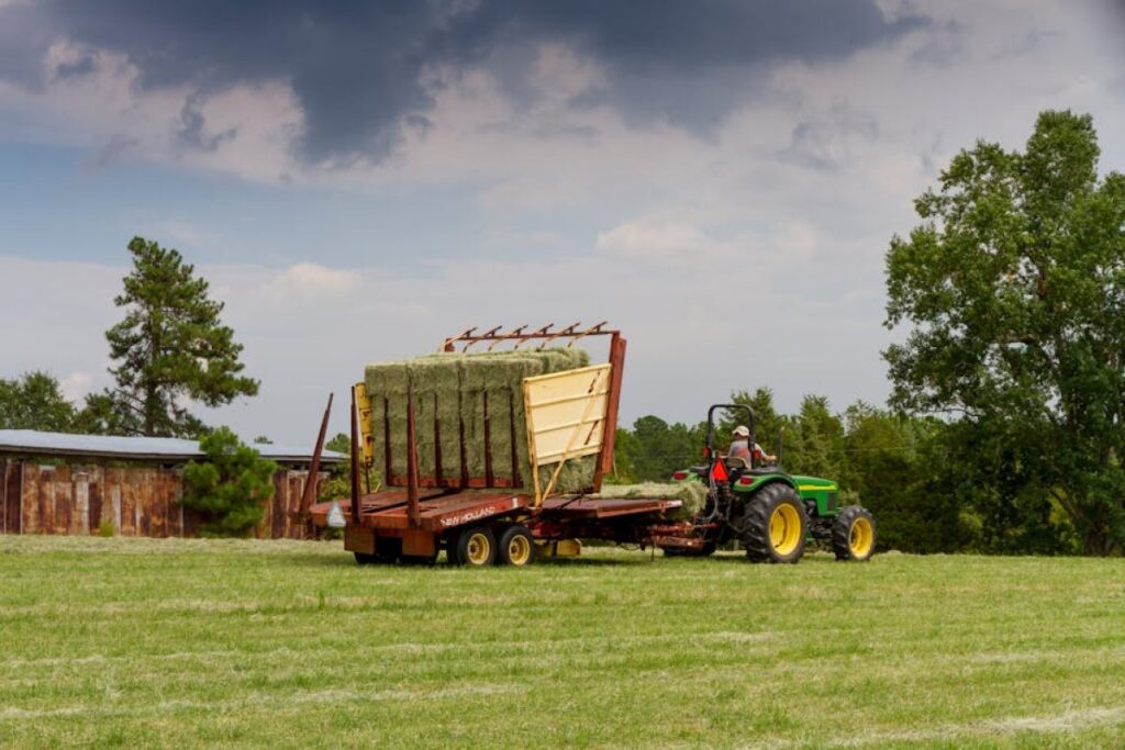 tractor loader bale