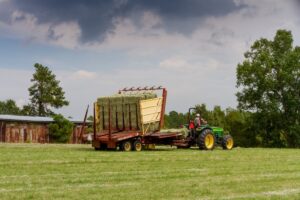 tractor loader bale