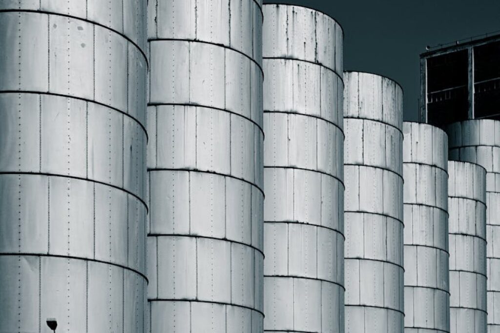 silos grain storage