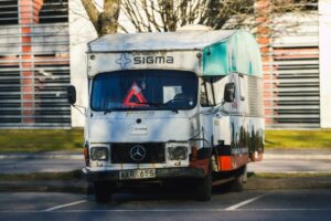 Mercedes 410 van
