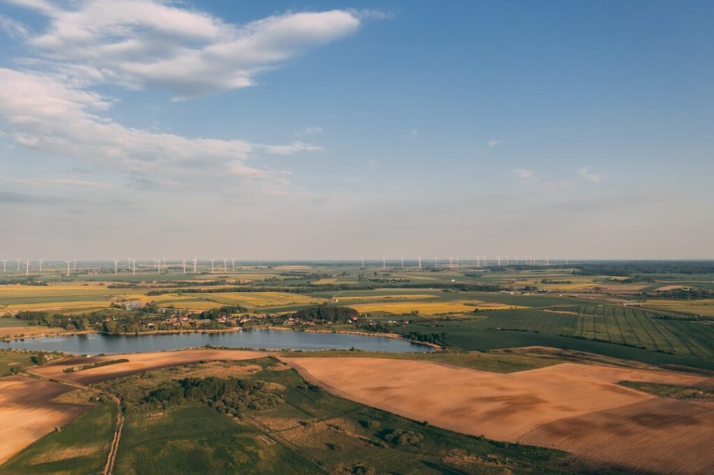 Ministerstwo Klimatu wycofuje przepisy o 20 tys. zł za wiatraki z projektu OZE