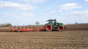 Kverneland 2501 i-Plough: inteligentny pług z funkcją sterowania smartfonem