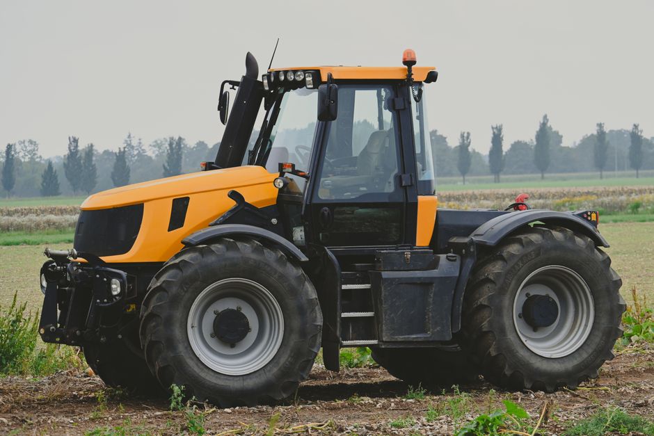 Kubota M5L z autonomicznym systemem Agtonomy – sadowniczy ciągnik bez kierowcy